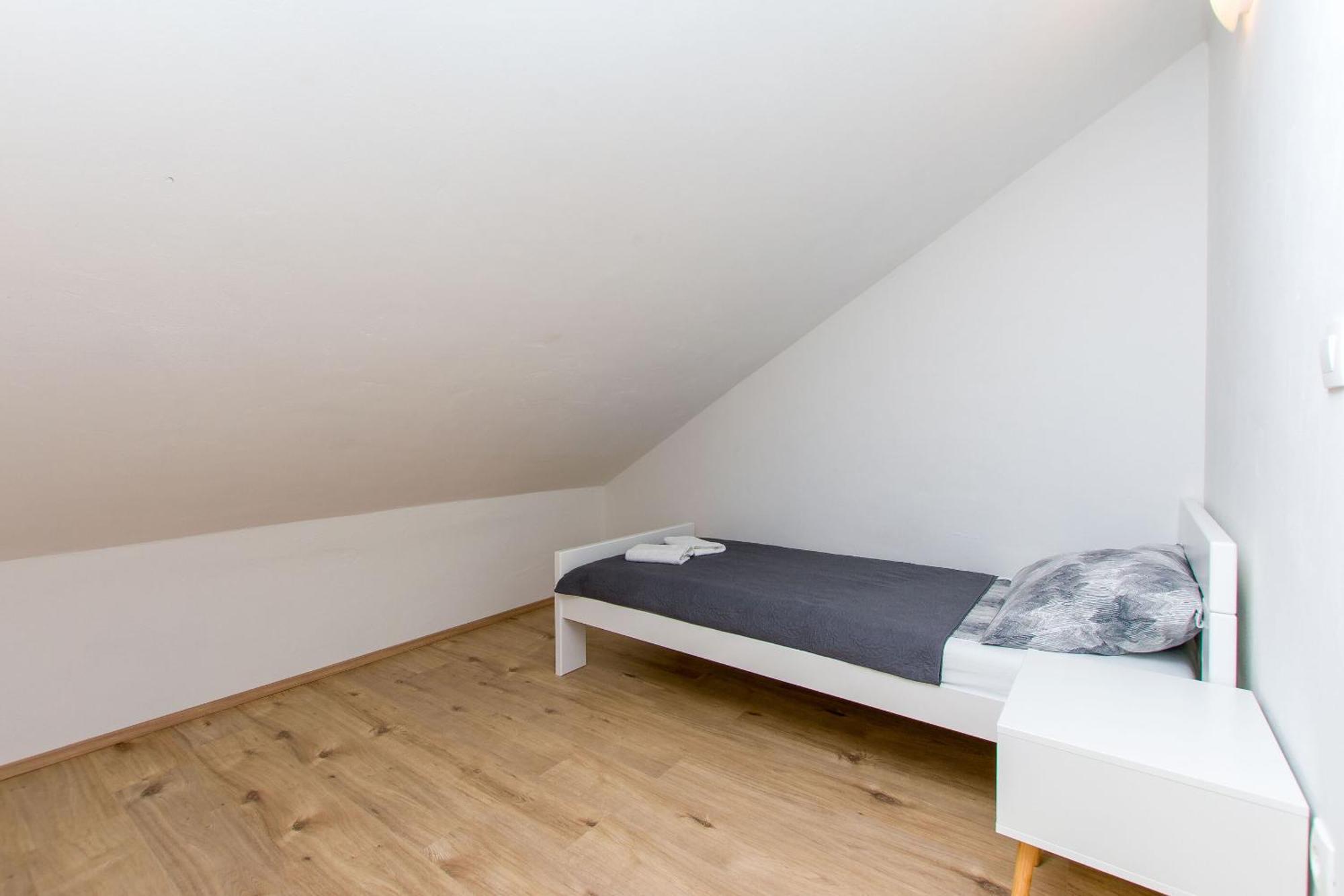 Apartment Petea Omis Ngoại thất bức ảnh