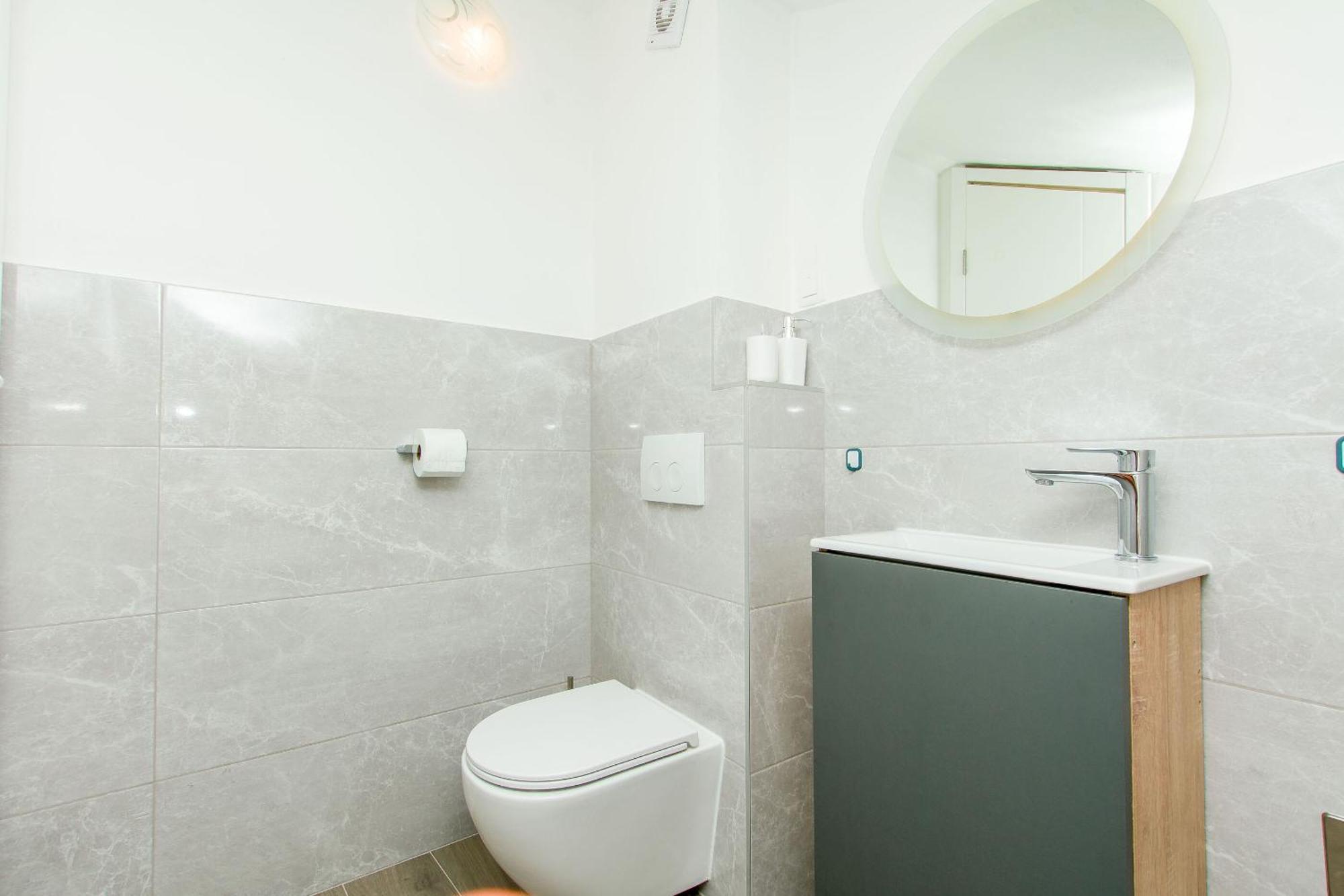 Apartment Petea Omis Ngoại thất bức ảnh